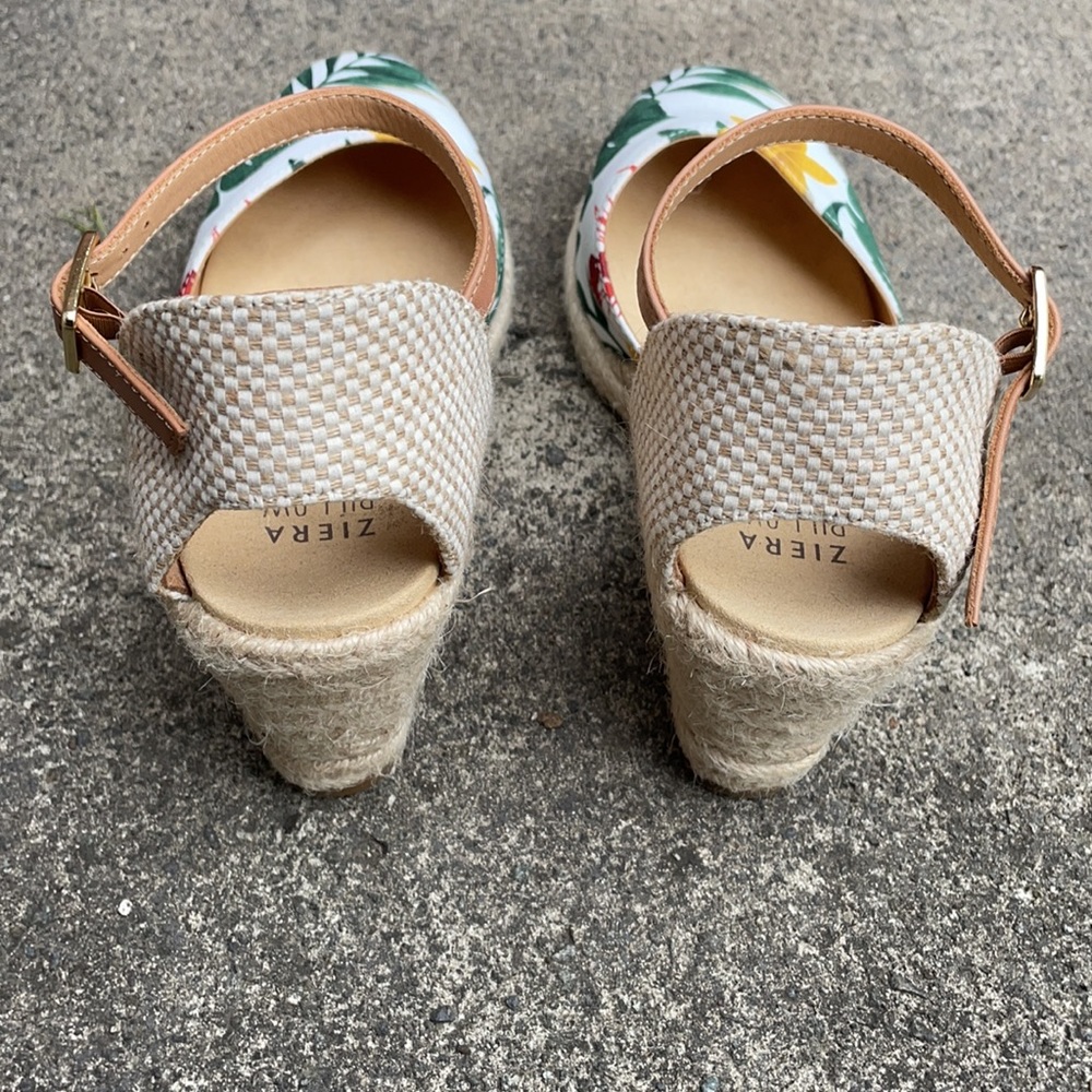 Floral Wedges - Picture 2 of 4